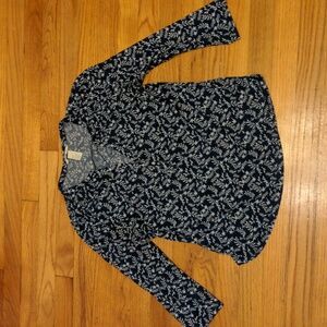 H&M 3/4‎ sleeve Navy and White Patterned Blouse